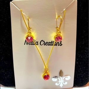 🔥Pink Rhinestone Necklace and Earrings Set 🔥
